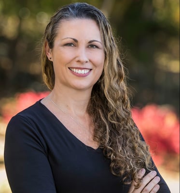 Maggie_Headshots-2019 Maggie_Headshots-2019